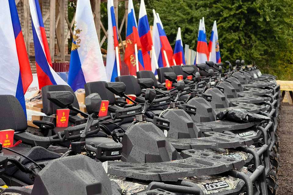 Помощь тыла приближает победу: очередная партия техники отправилась на передовую