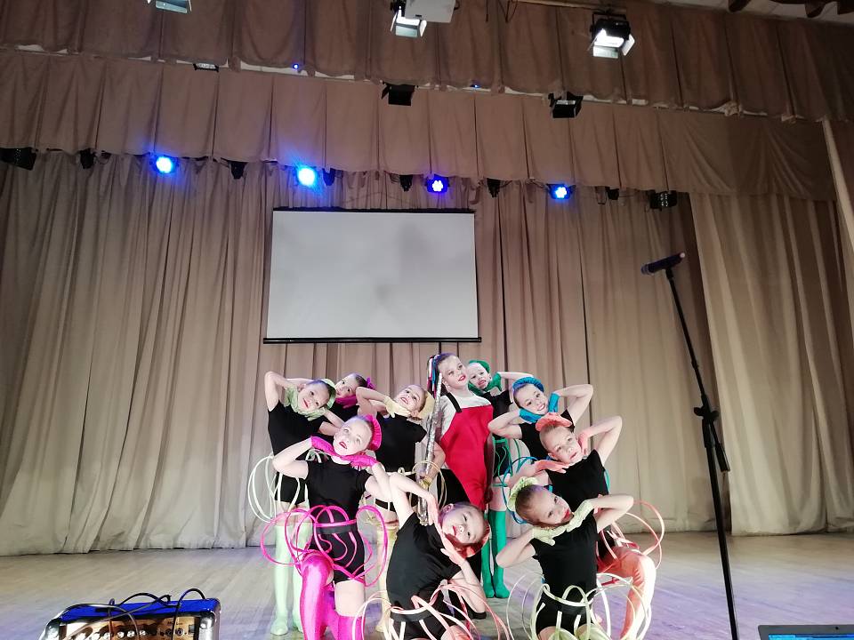 В Коминтерновском районе Воронежа поздравили мам