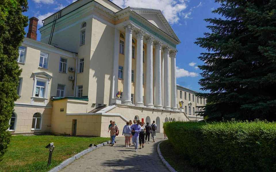 О сроках поступления в вузы напомнили воронежским абитуриентам