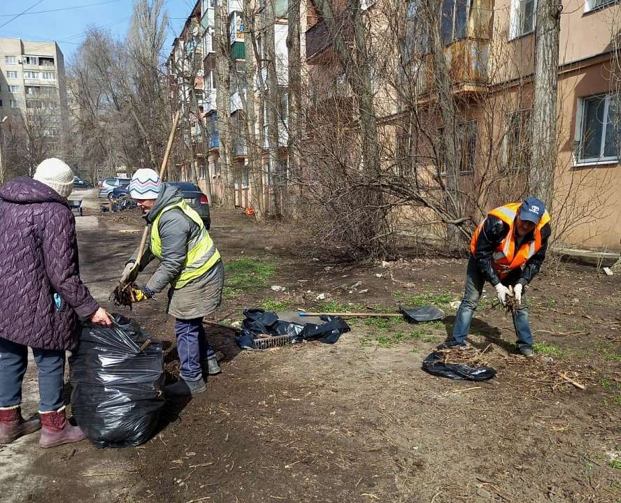 В Ленинском районе стартовал весенний месячник благоустройства