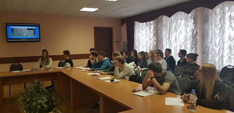               В Коминтерновском районе готовят волонтеров по настройкам цифрового телевидения