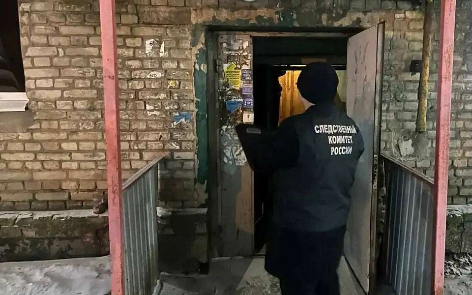 Два человека погибли на пожаре из-за курения в воронежской четырехэтажке