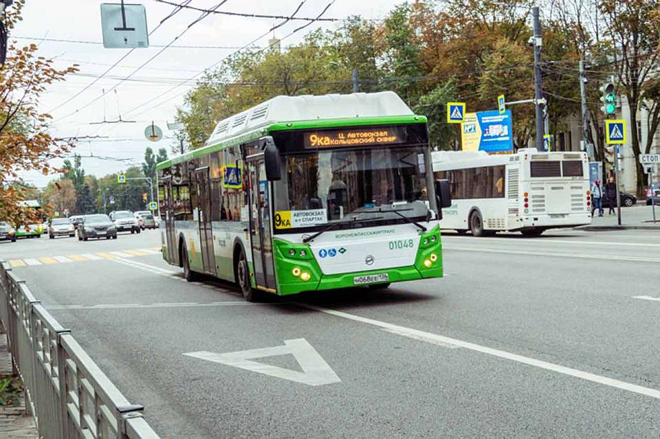 Мэрия Воронежа пригрозила перевозчику 73-го автобуса расторжением контракта