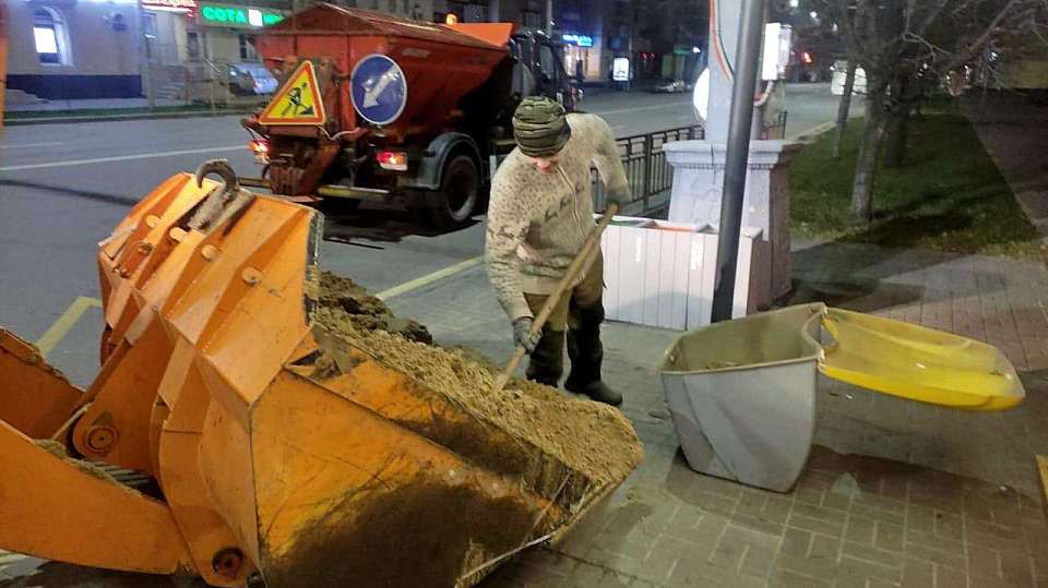 В Ленинском районе продолжают готовиться к зиме
