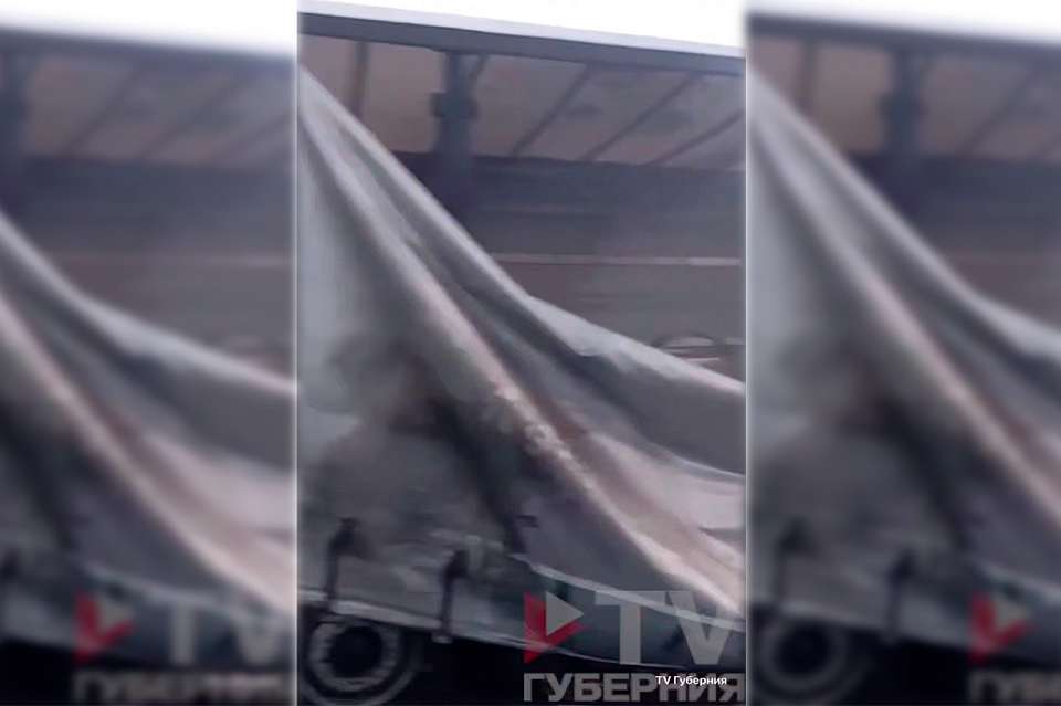 Дроны ВСУ атаковали фуры воронежских дальнобойщиков на трассе