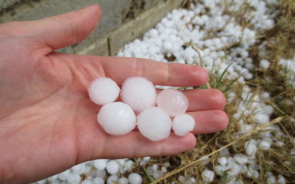 Град с грозами ожидаются на фоне жары в конце недели в Воронежской области