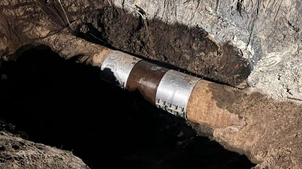 В Воронеже устранили аварию на водоводе на Антонова-Овсеенко и отменили ограничения в школах и детсадах