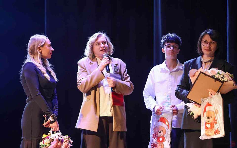 Праздничным концертом отметили в Воронеже семилетие благотворительного фонда