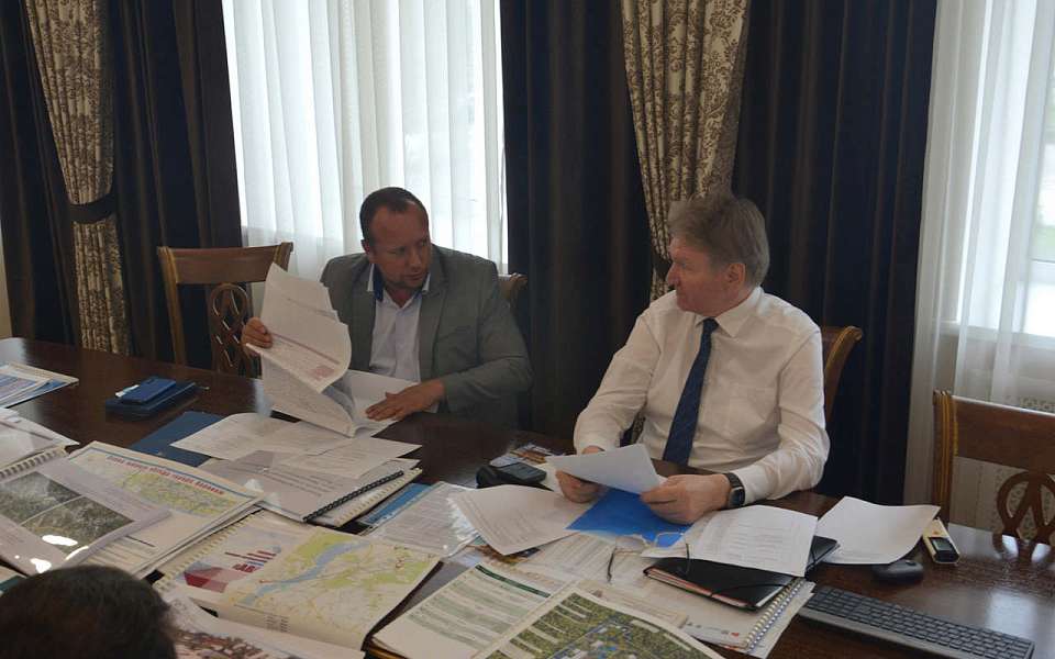 Перспективы ремонта дорог частного сектора до 2030 года рассмотрели на совещании у спикера Воронежской гордумы