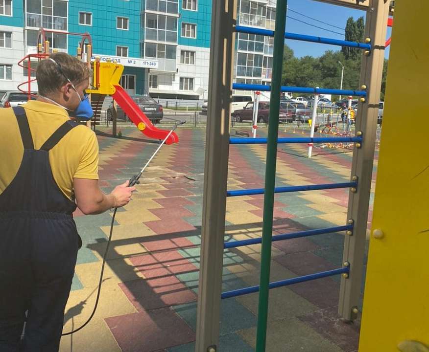В Левобережном районе идёт противокоронавирусная санитарная обработка 