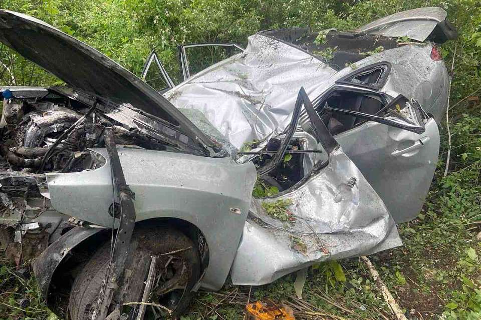 В жутком ДТП под Воронежем погиб 26-летний водитель