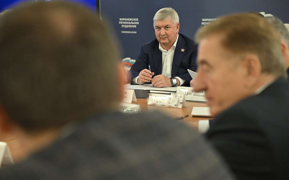 Кандидатуру воронежского губернатора на пост главы отделения «Единой России» согласовал Дмитрий Медведев