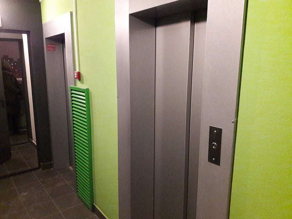 Вместо ремонта крыши и подвала в воронежском доме заменили лифты «в долг»