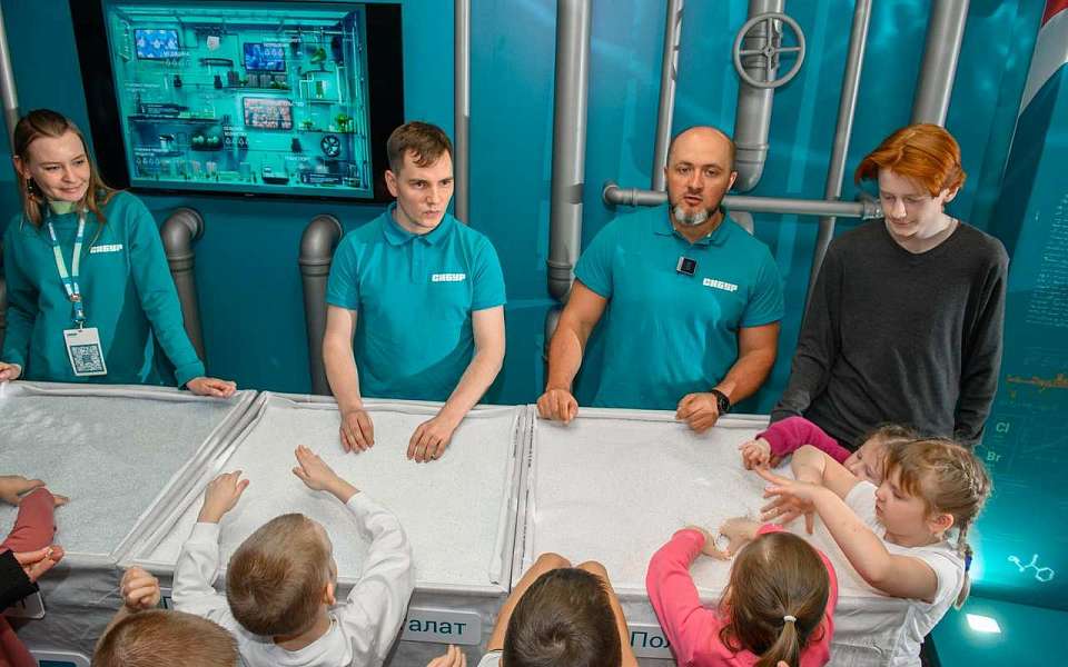 В Воронеже начал работу «Дом полимеров» — уникальное просветительское пространство СИБУРа