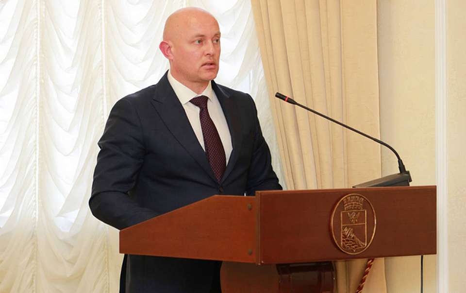 Мэр Воронежа объявил об увольнении главы управления ЖКХ Евгения Семынина