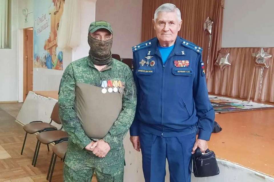 Учащиеся школы №74 встретились с участником СВО