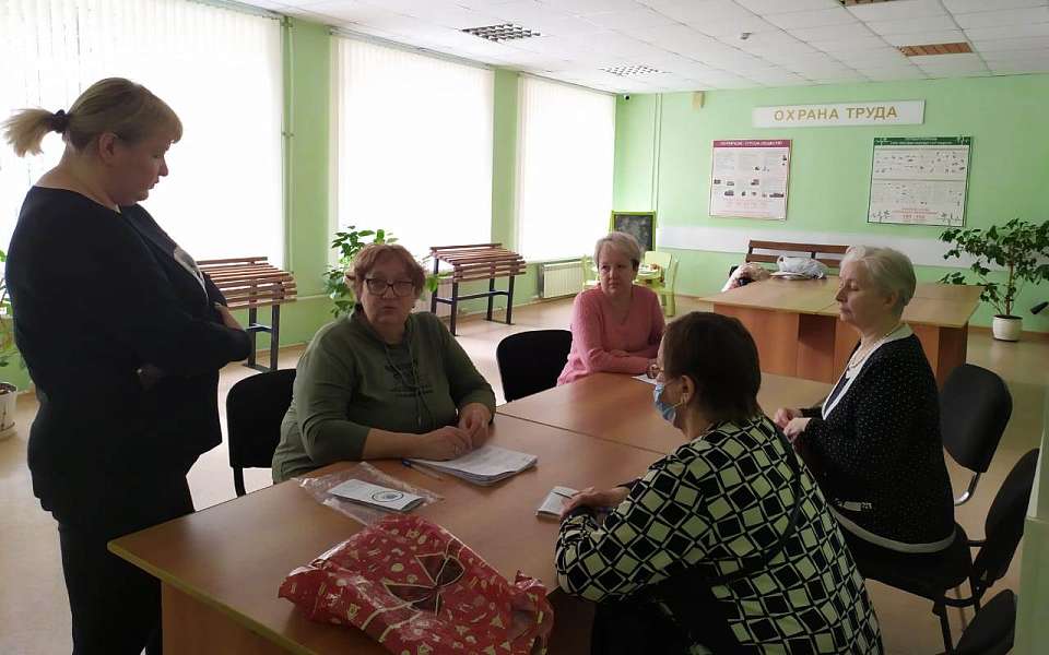 В Коминтерновском районе заботятся о ветеранах