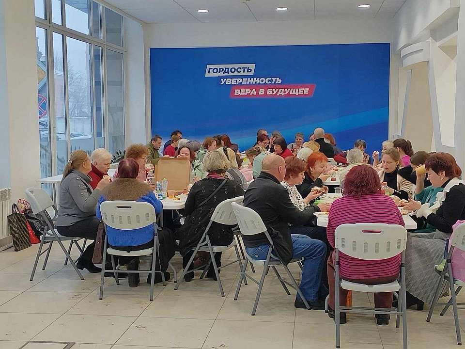 Команда депутатов ДСК помогла обществу инвалидов Советского района Воронежа отметить «Широкую Масленицу»