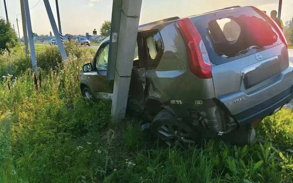 В ДТП с кроссовером погиб 71-летний водитель Chevrolet Niva под Воронежем