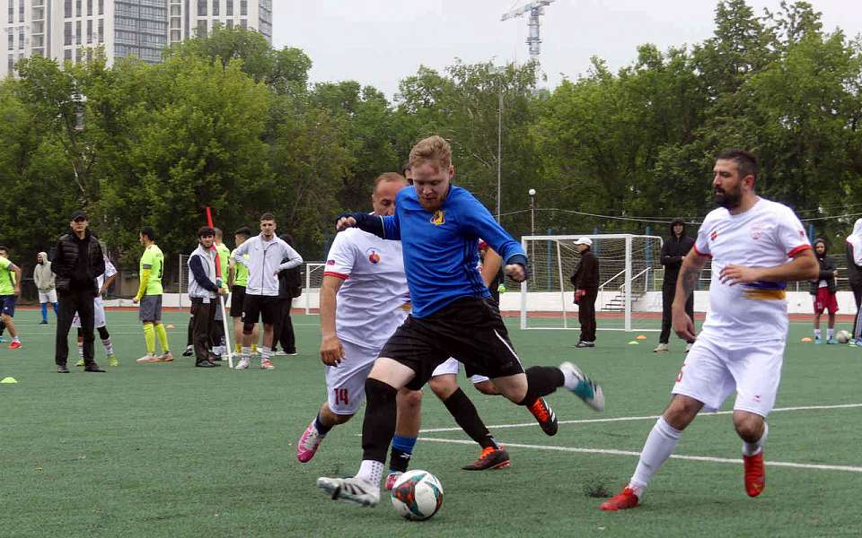Национальные общины и мэрия Воронежа провели футбольные соревнования