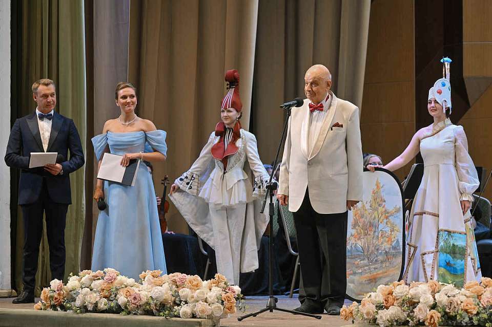 В Воронеже отметили 90-летие Бронислава Табачникова