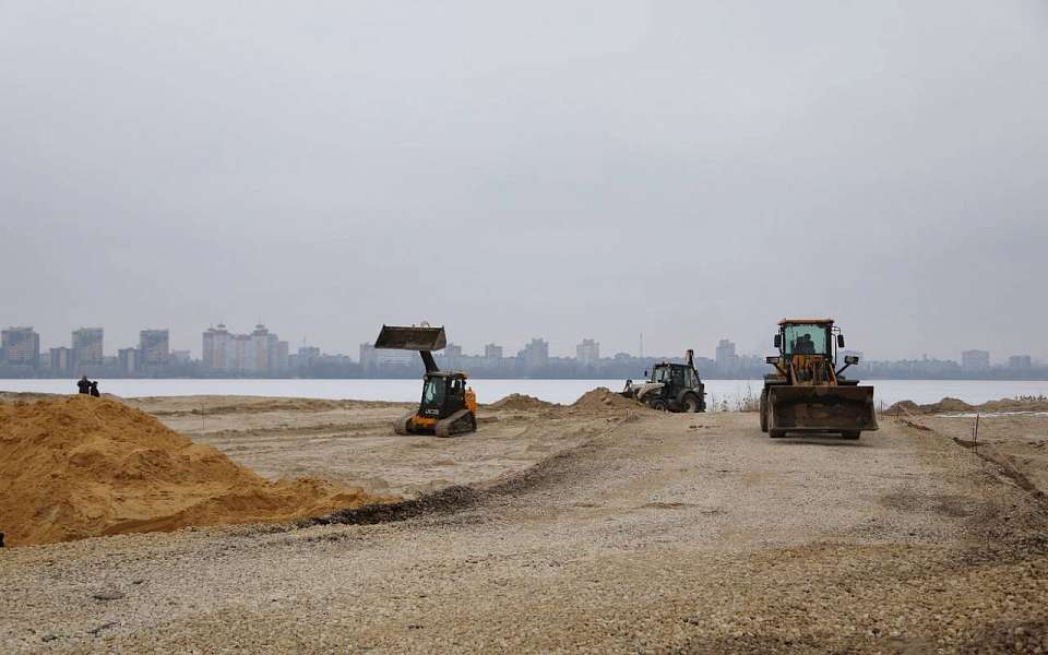 Об активизации работы на Петровской набережной рассказал мэр Воронежа