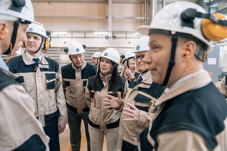 Представители правительства Приморского края высоко оценили развитие атомных технологий в Нововоронеже