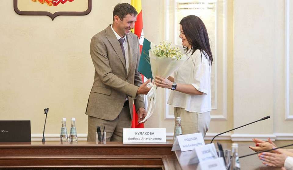 Глава Воронежа назвал молодёжному активу необходимые качества, чтобы стать мэром