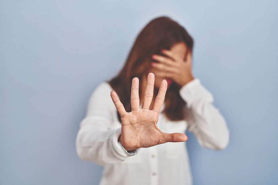 Как женщине распознать абьюзера и избежать домашнего насилия