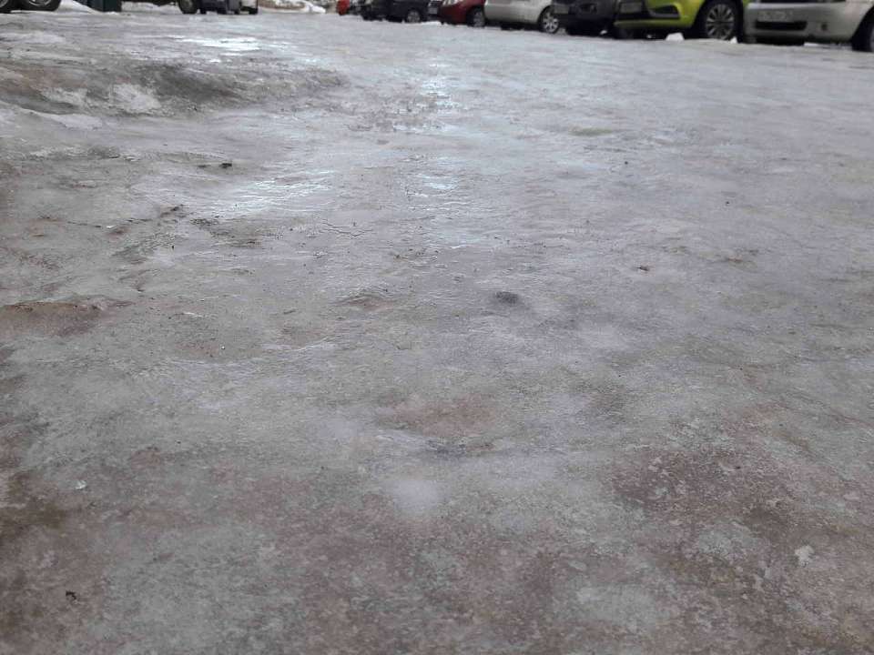 За покрытые льдом тротуары директоров УК в Воронеже штрафуют