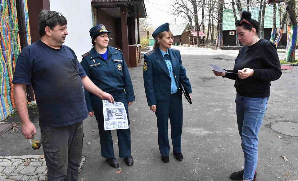 В Ленинском районе проходят профилактические противопожарные мероприятия