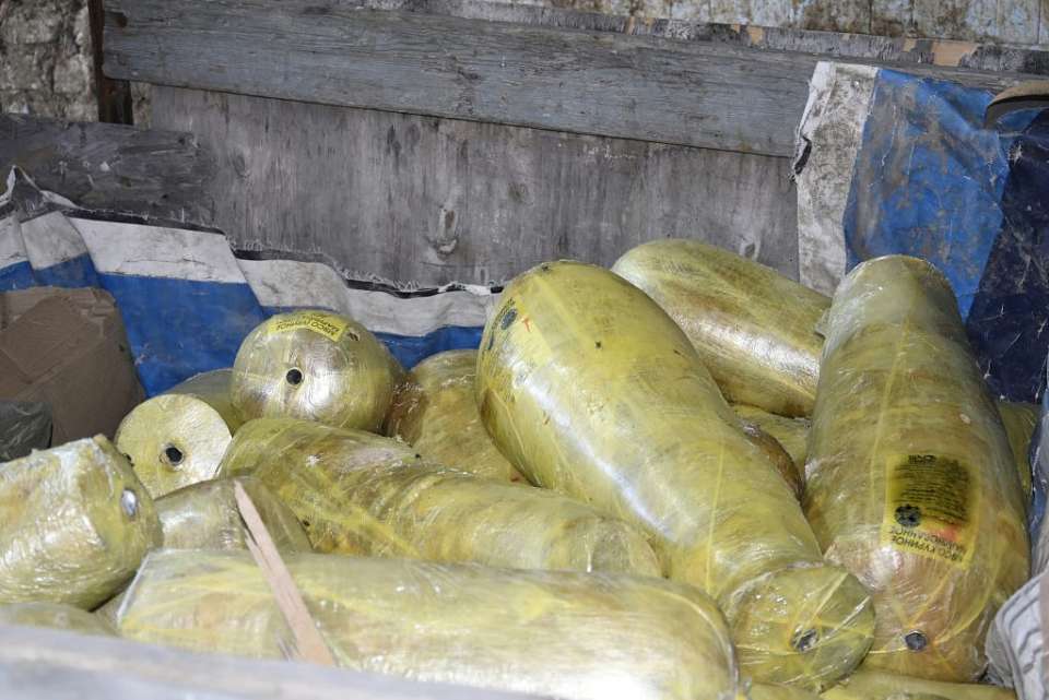 Изъяли и уничтожили 1,3 тонны опасного мяса для шаурмы под Воронежем