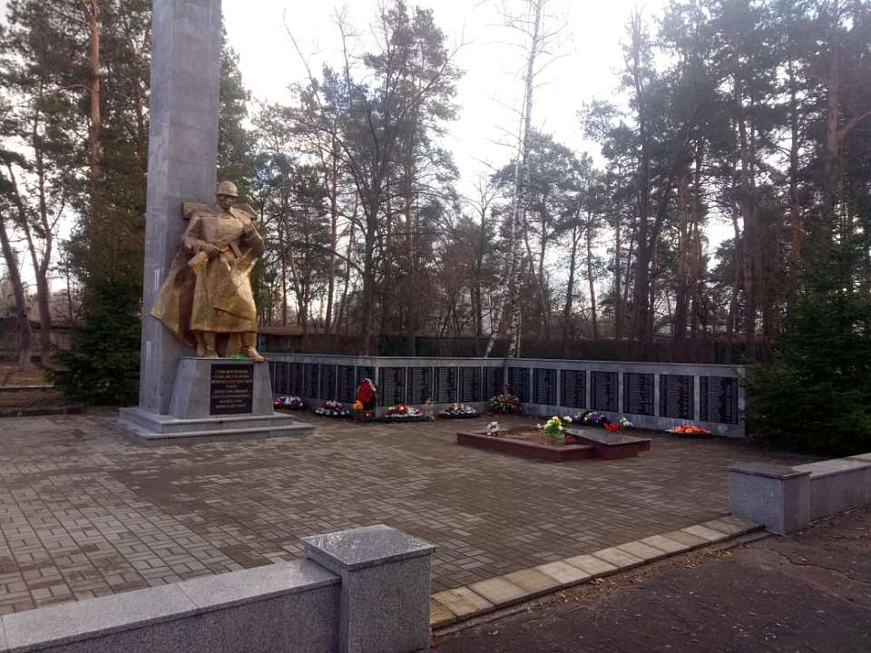 В Железнодорожном районе проверили санитарное состояние воинских захоронений