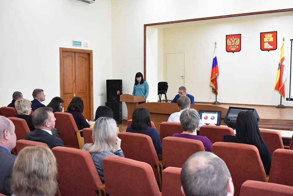 В Ленинском районе рассмотрели вопросы опеки и попечительства