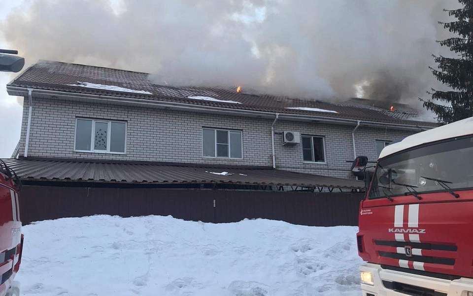Постояльцев сгоревшего в Воронеже пансионата перевели в другие заведения