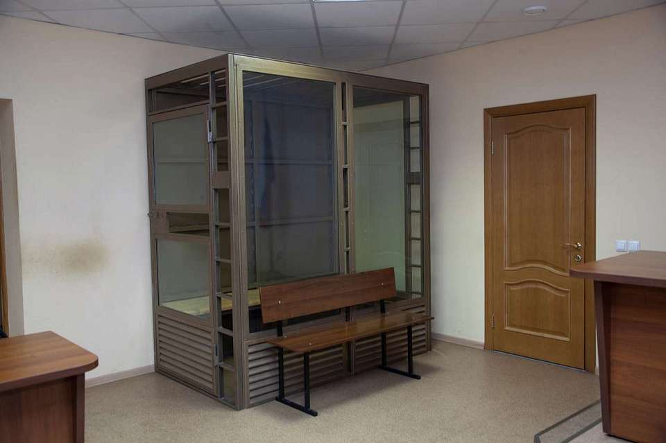 Полтора года принудительных работ получила воронежский адвокат за мошенничество