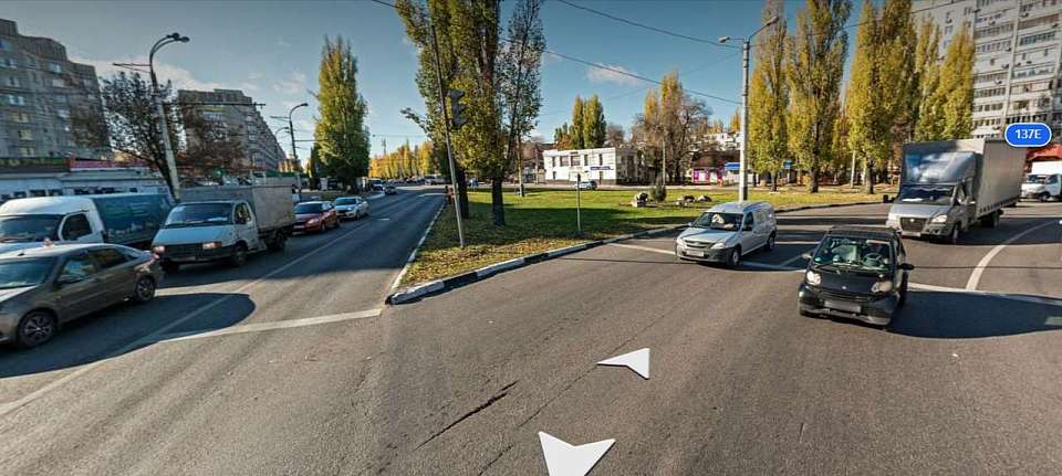 На участках Ленинского проспекта в Воронеже закрыли движение