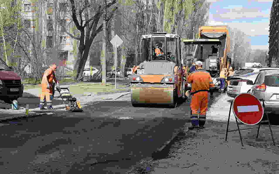 В Ленинском районе Воронежа стартовал сезон ремонта дорог