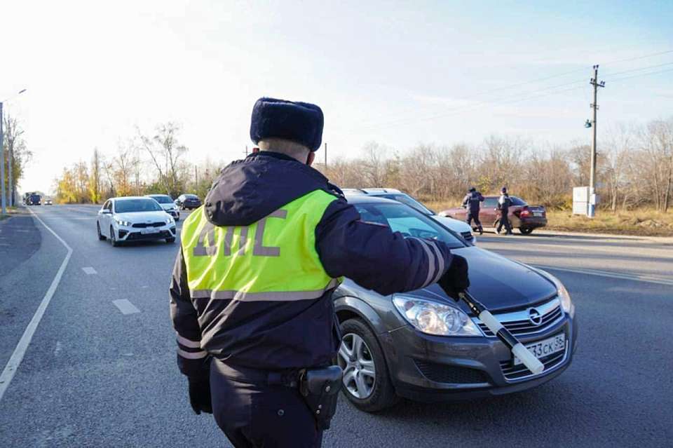 Массовую проверку водителей проведут в Воронеже