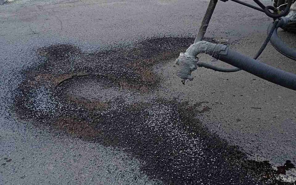 Дороги Железнодорожного района ремонтируют каждый день