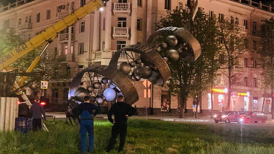 На реконструкцию отправили «Молекулу ДНК» из центра Воронежа