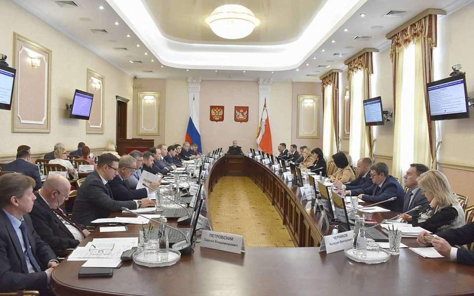 Работу над улучшением качества жизни населения обсудили в правительстве Воронежской области