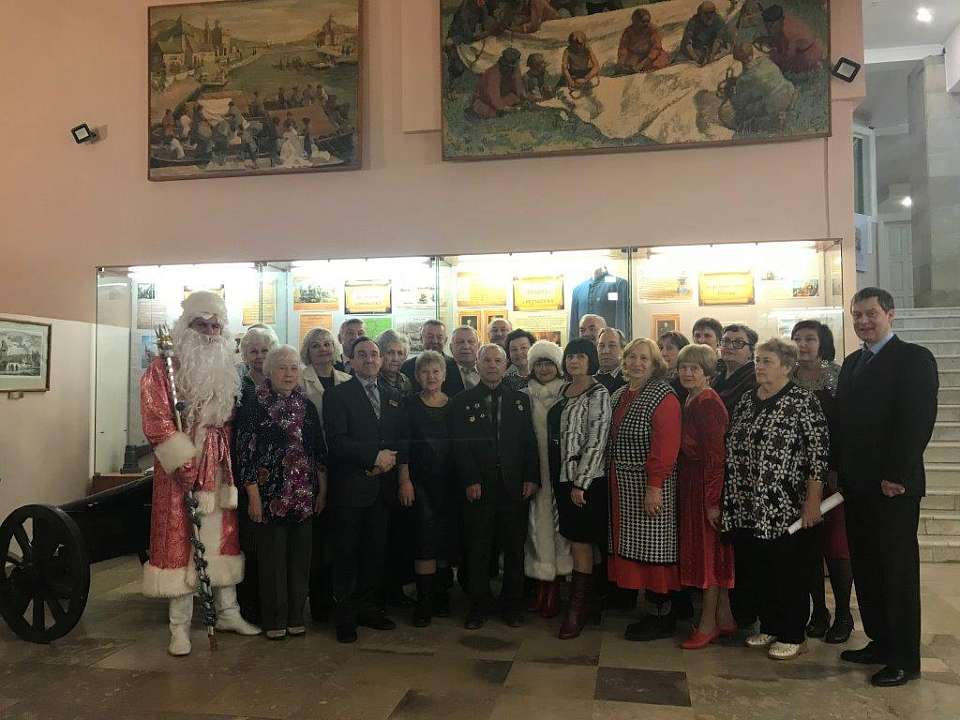 В Левобережном районе поздравили ветеранов