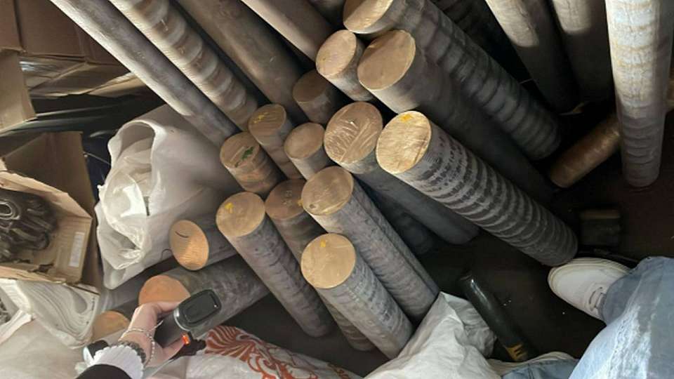 На 1,2 млн рублей обокрала завод в Воронеже банда злоумышленников