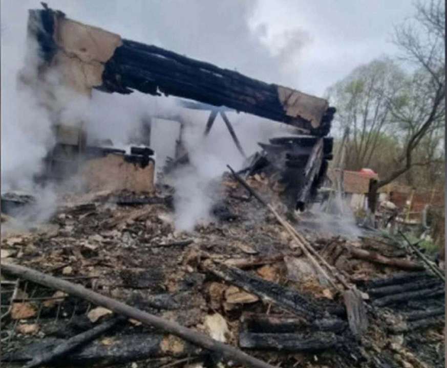 Выяснилось, что пожар в воронежском селе Костёнки унёс жизни 2 мужчин