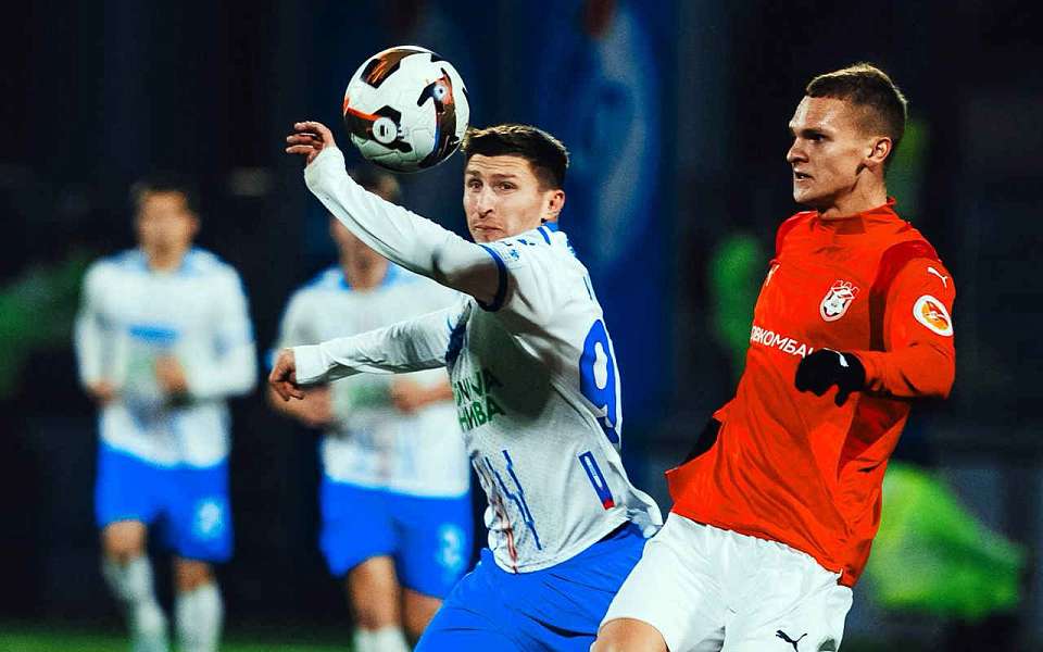 Футболисты «Факела» на воронежском поле обыграли спартаковцев из Костромы