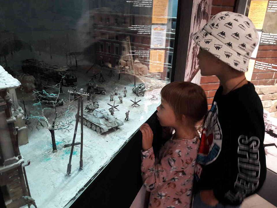 Мэр напомнил воронежцам о подвигах жителей нашей страны и городах воинской славы