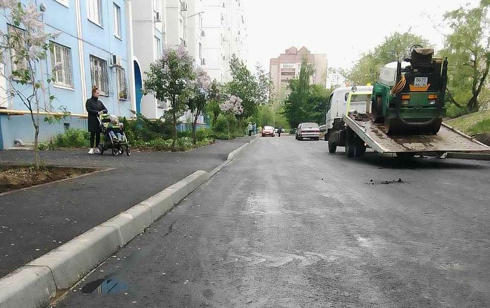 Продолжается благоустройство дворов по муниципальной программе 