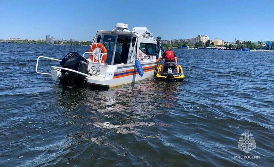 На воронежских водоёмах ГИМС проводит проверку безопасности судоходства