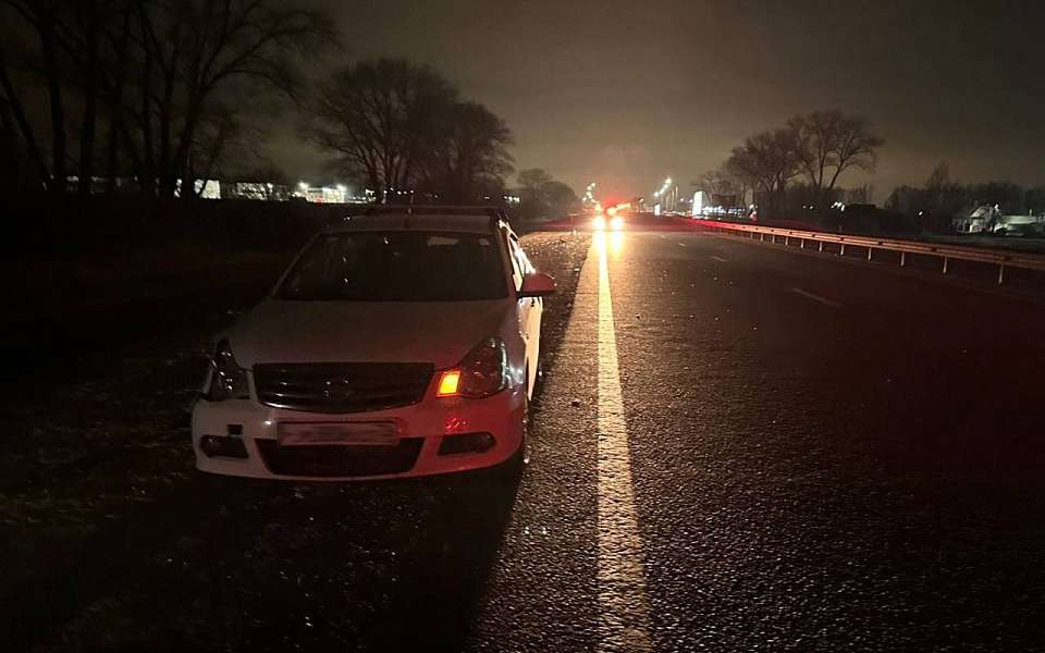 Под Воронежем на трассе М-4 «Дон» водитель на Nissan сбил пешехода